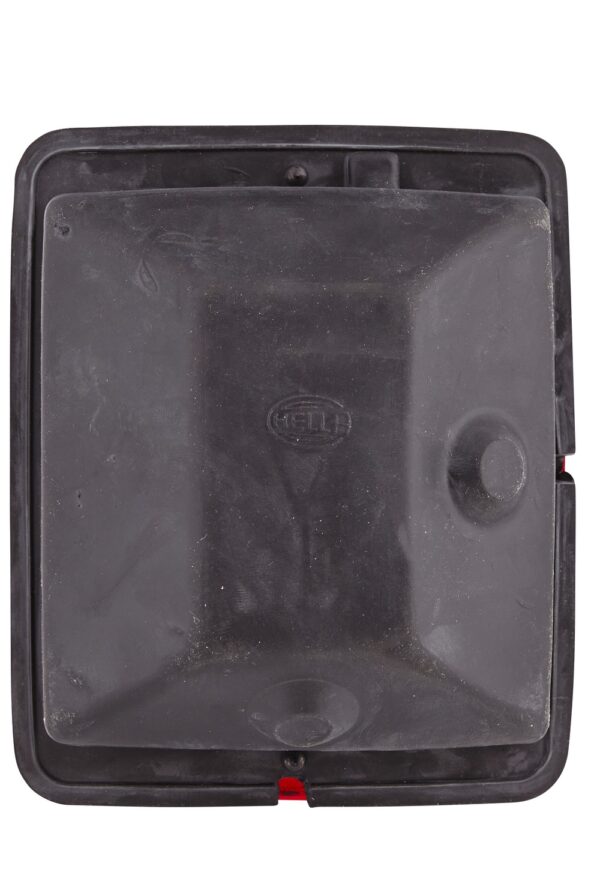Tail Light - Halogen - 24/12V (image 4)
