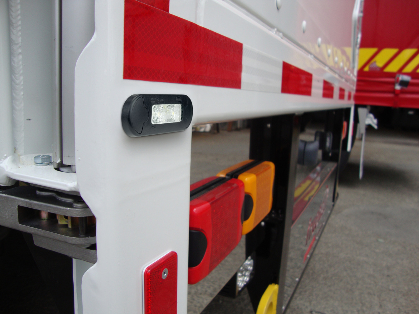 Position Light - DuraLED - LED - 12/24V - Image 2