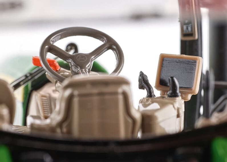 John Deere 6R 250 Model Tractor - Image 3