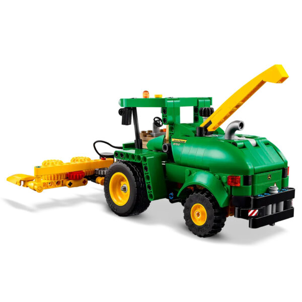 LEGO® Technic John Deere 9700 Forage Harvester (image 3)