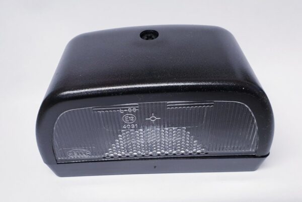 Number plate light to fit John Deere 6020, 6030, 6M and 7030 Series, replaces AL154988 and AL161607