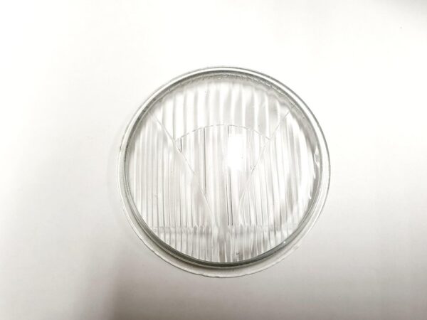 Headlamp lens to fit John Deere 20 and 30 Series, replaces L17673