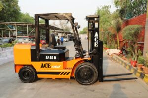 Forklift Lights: Safety Lighting for Warehouse and Yard Work