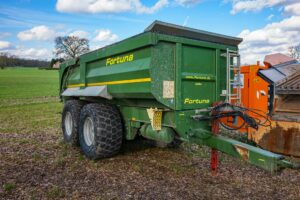 Agricultural Trailer Lights: Complete Guide for Flatbeds, Grain Trailers, and Livestock Trailers