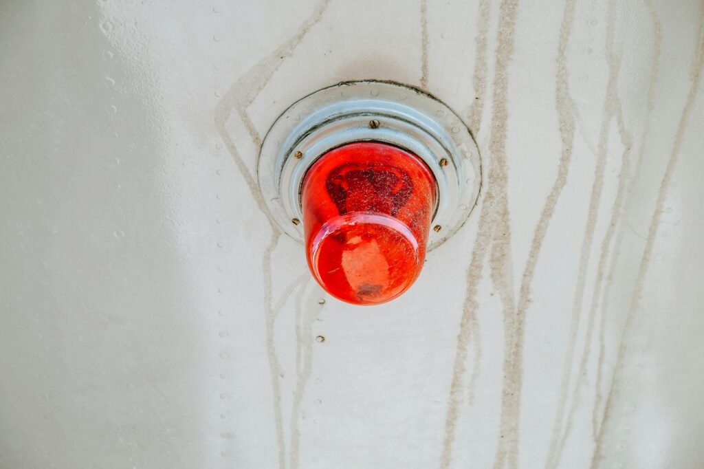 LED Beacons vs Halogen Beacons: Which Is Better for Farm Vehicles