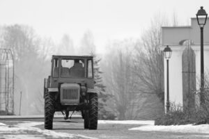 880 and 881 Bulbs Explained: The H27W Fog and Spot Bulb, Its Base, and How to Replace It